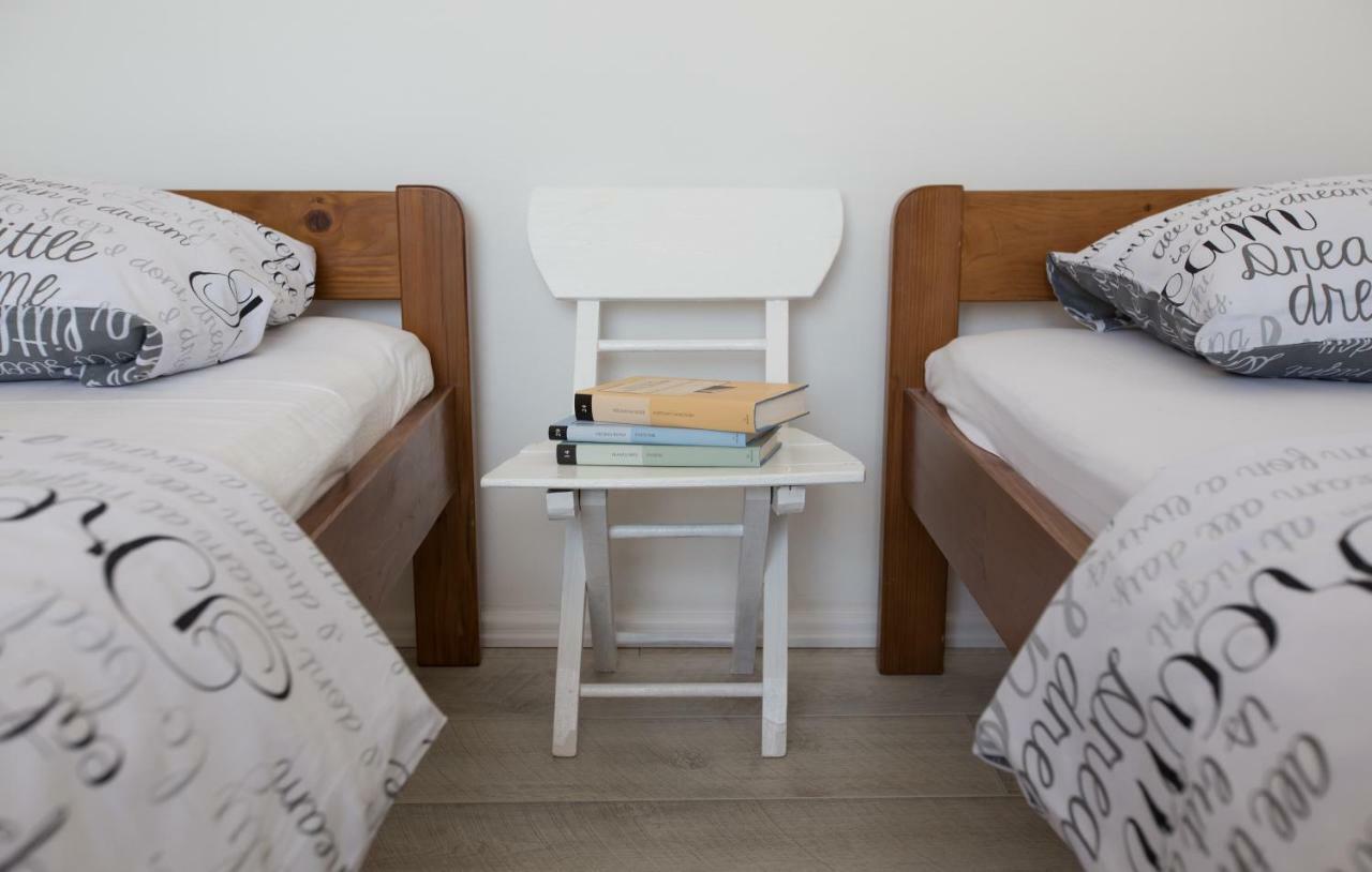 Relaxing Whole Top Floor Apartment By The Sea 자보리치 외부 사진