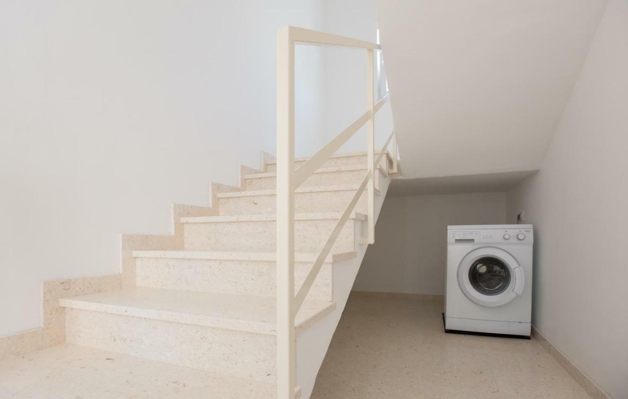 Relaxing Whole Top Floor Apartment By The Sea 자보리치 외부 사진