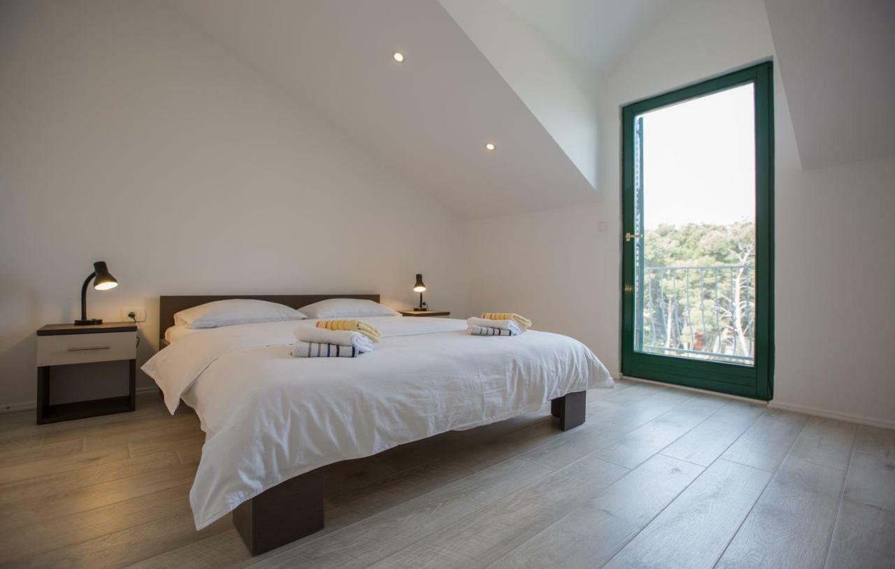 Relaxing Whole Top Floor Apartment By The Sea 자보리치 외부 사진